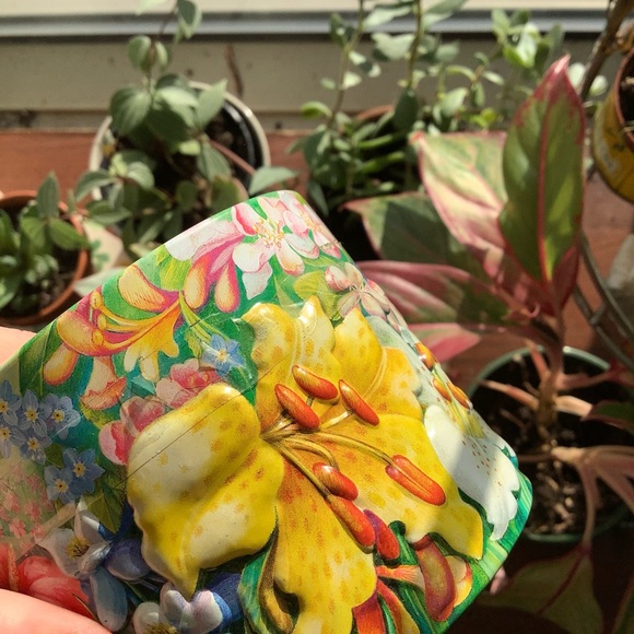 5$ ADD ON⭐️Vintage metal box pastel flowers - Picture 4 of 14